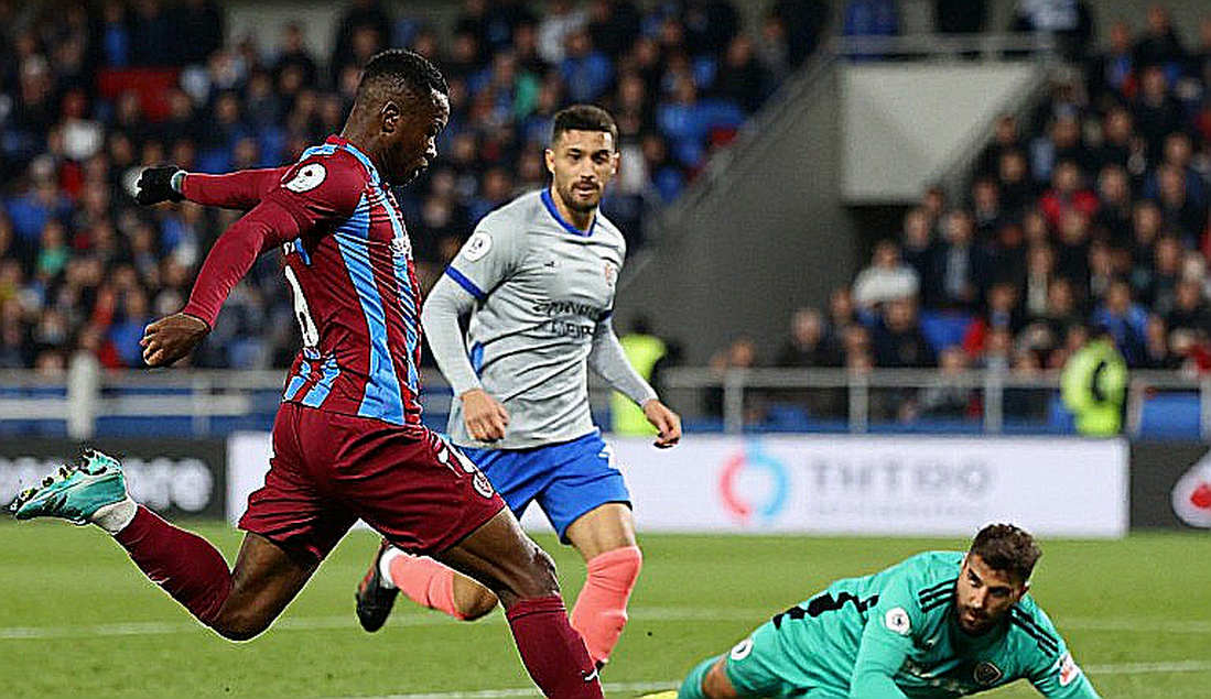 Olaha Manh Duc and Williams Minh Hoang Naturalized: A Foreign Slot Freed, a National-Team Door Still Shut Olaha Manh Duc and Williams Minh Hoang Naturalized: A Foreign Slot Freed, a National-Team Door Still Shut