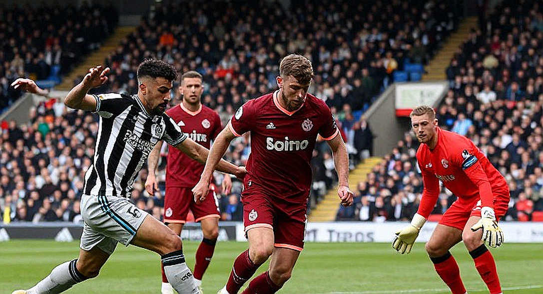 Ten Changes at the Etihad: How Man City Answered the Striker Question With Their Academy Ten Changes at the Etihad: How Man City Answered the Striker Question With Their Academy
