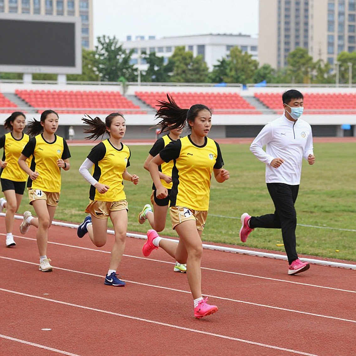 Phân Tích Chiến Lược Chiến Thắng Tại Monza Với Yuki Tsunoda Và VCARB 03 Trước Hệ Thống Active Aero 2026