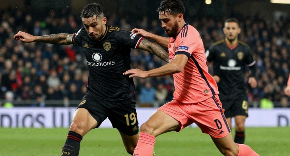 Álex Padilla, Rafael Márquez và bài toán khung gỗ của Mexico Álex Padilla, Rafael Márquez và bài toán khung gỗ của Mexico