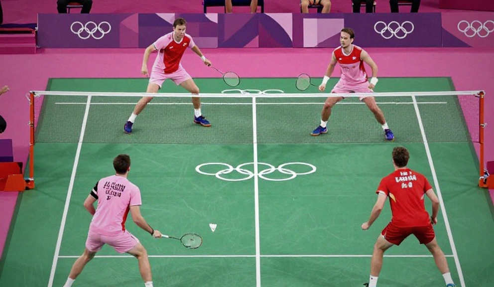 Alwi Farhan Spars With Kento Momota Before Asian Games 2026: The Lesson Lives in the Rallies Nobody Records Alwi Farhan Spars With Kento Momota Before Asian Games 2026: The Lesson Lives in the Rallies Nobody Records