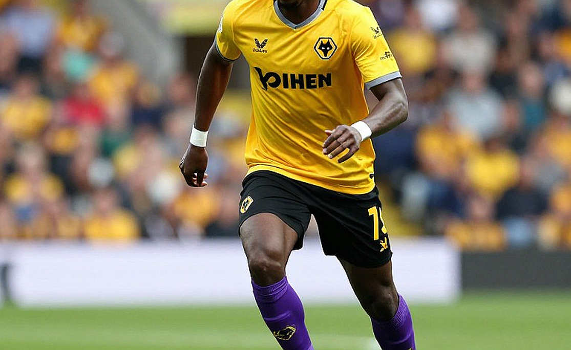 Gilberto Mora's Number 10 Shirt: Pricing a 17-Year-Old Asset Between FIFA Law and Media Frenzy Gilberto Mora's Number 10 Shirt: Pricing a 17-Year-Old Asset Between FIFA Law and Media Frenzy