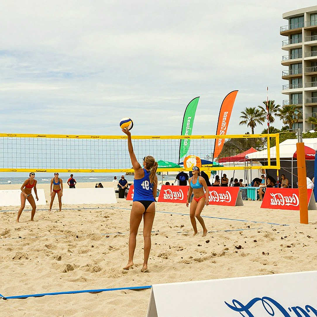 Nebraska quét Creighton 3-0 và kỷ lục 15.405 khán giả: Chuỗi nhân quả nằm sau tỉ số Nebraska quét Creighton 3-0 và kỷ lục 15.405 khán giả: Chuỗi nhân quả nằm sau tỉ số