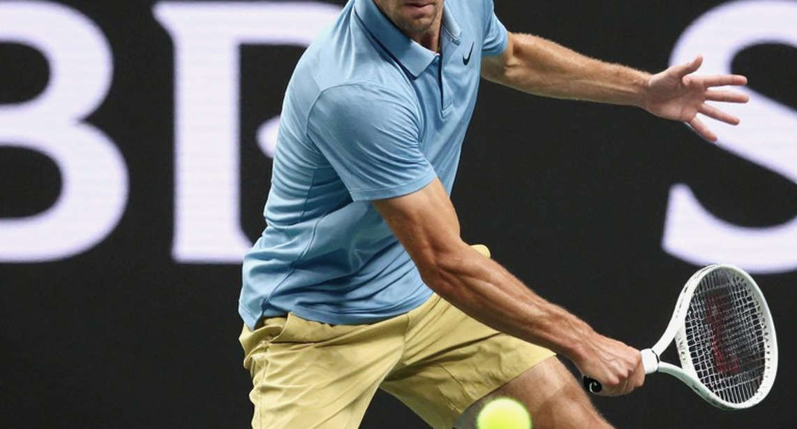 US Open 'Vườn thú': Khi ánh đèn flash VIP phá vỡ sự tập trung của các tay vợt US Open 'Vườn thú': Khi ánh đèn flash VIP phá vỡ sự tập trung của các tay vợt