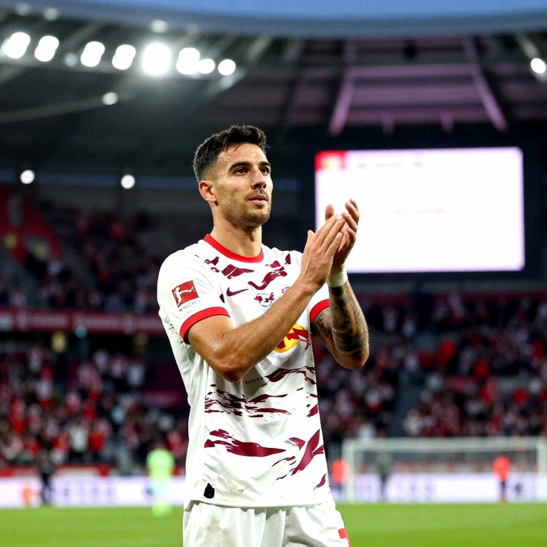 Việt Nam thắng Philippines 1-0 rồi rơi về hạng 98 FIFA: khoảng cách 0,19 điểm và nút thắt ngày 29 tháng 9 Việt Nam thắng Philippines 1-0 rồi rơi về hạng 98 FIFA: khoảng cách 0,19 điểm và nút thắt ngày 29 tháng 9