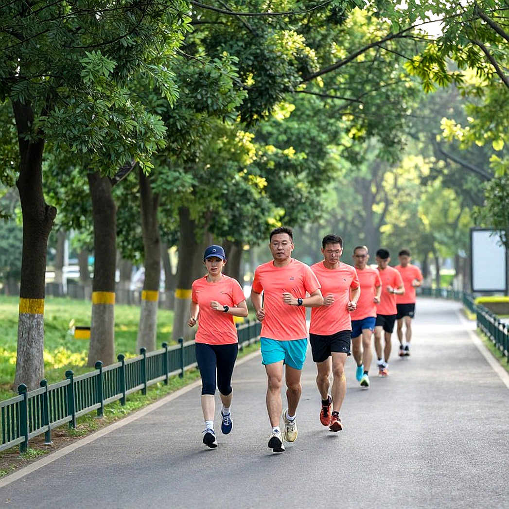 Tuyển Việt Nam vào Bandung: 200 km đường bộ, khoảng trống Quang Hải và bài toán bảy ngày Tuyển Việt Nam vào Bandung: 200 km đường bộ, khoảng trống Quang Hải và bài toán bảy ngày