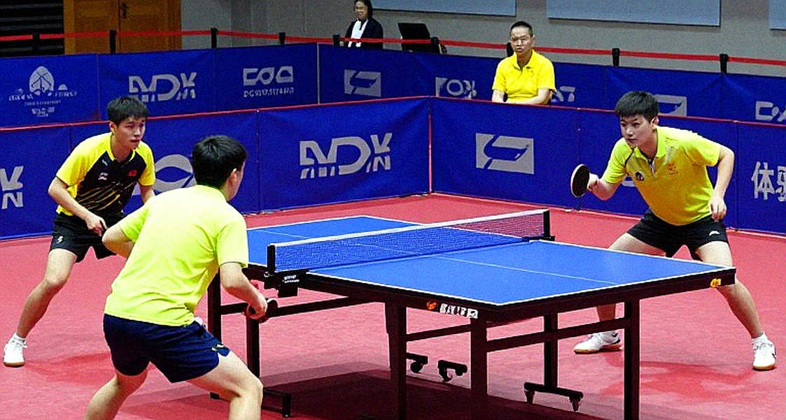 Khi bàn đợi bóng đổi nhịp: Mỹ hạ Ai Cập 3-2 ở vòng một đôi nữ China Smash 2026