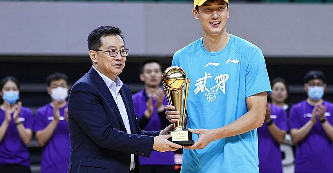 Alex Len Signs Two-Year Deal with Baskonia: When Frontcourt Depth Becomes a Strategic Asset Alex Len Signs Two-Year Deal with Baskonia: When Frontcourt Depth Becomes a Strategic Asset