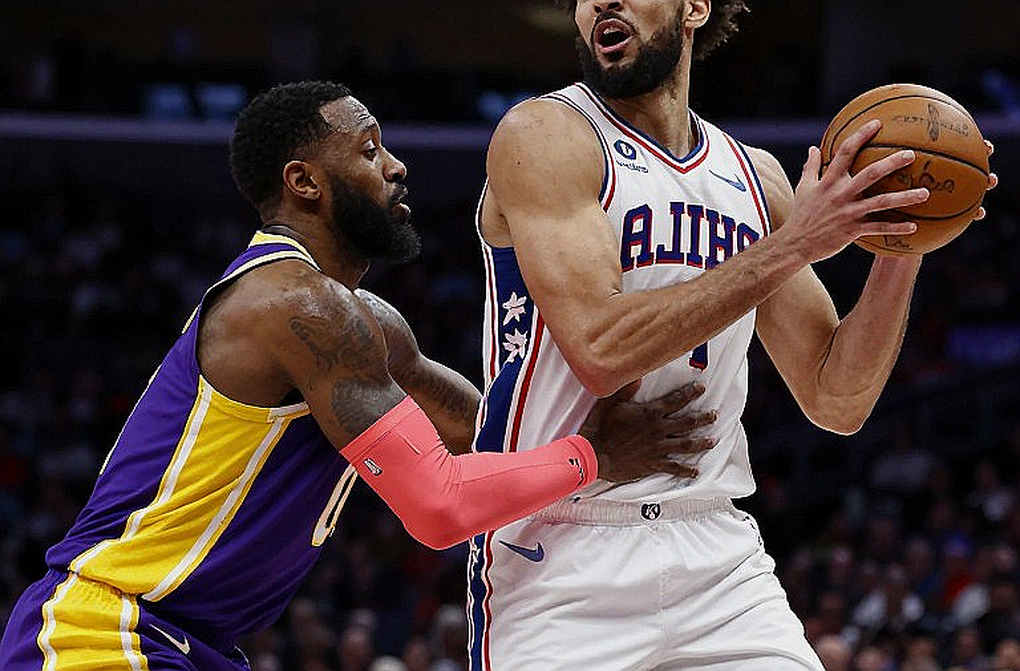 Ben Simmons tears his Achilles days before opening night: Sacramento loses a rotation spot, Simmons loses the season